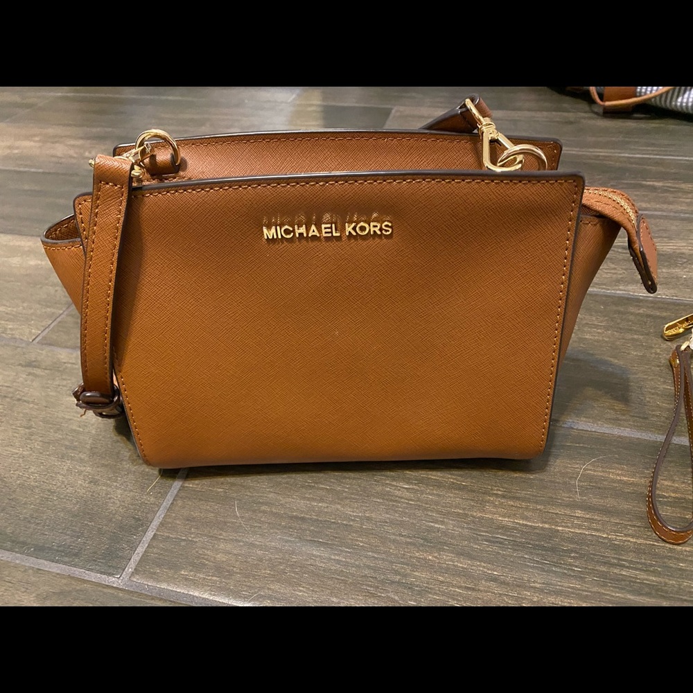 Michael kors purse!